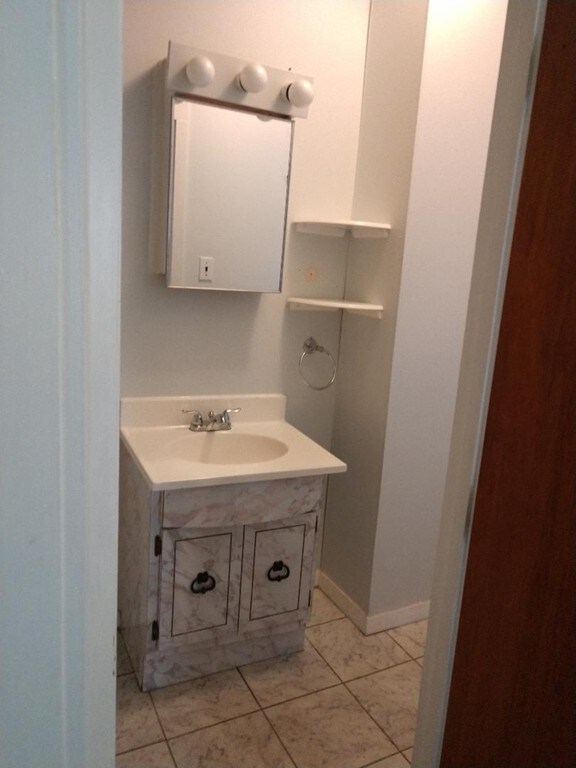 1251 N High St unit 1, Fall River, MA 02720 - photo 4