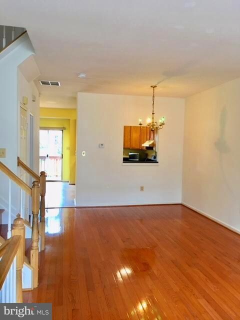 13106 Plotner Farm Rd, Herndon, VA 20171 - photo 4