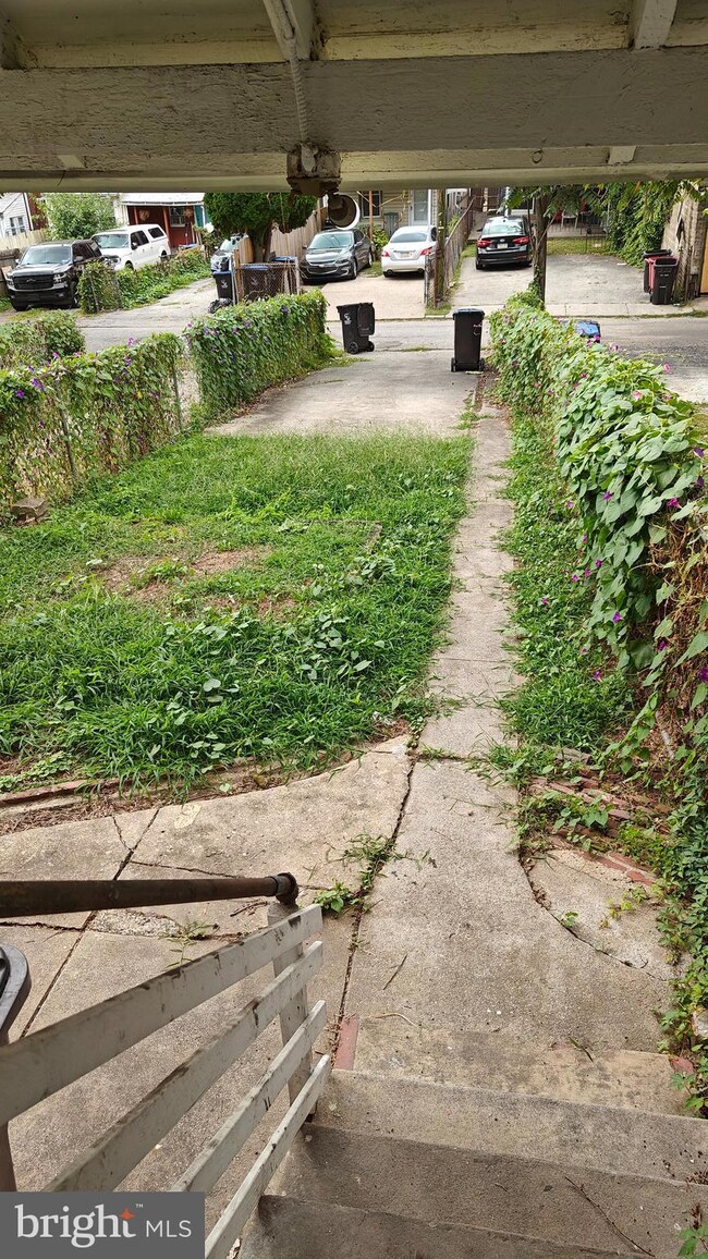 242 Minor St, Norristown, PA 19401 - photo 6