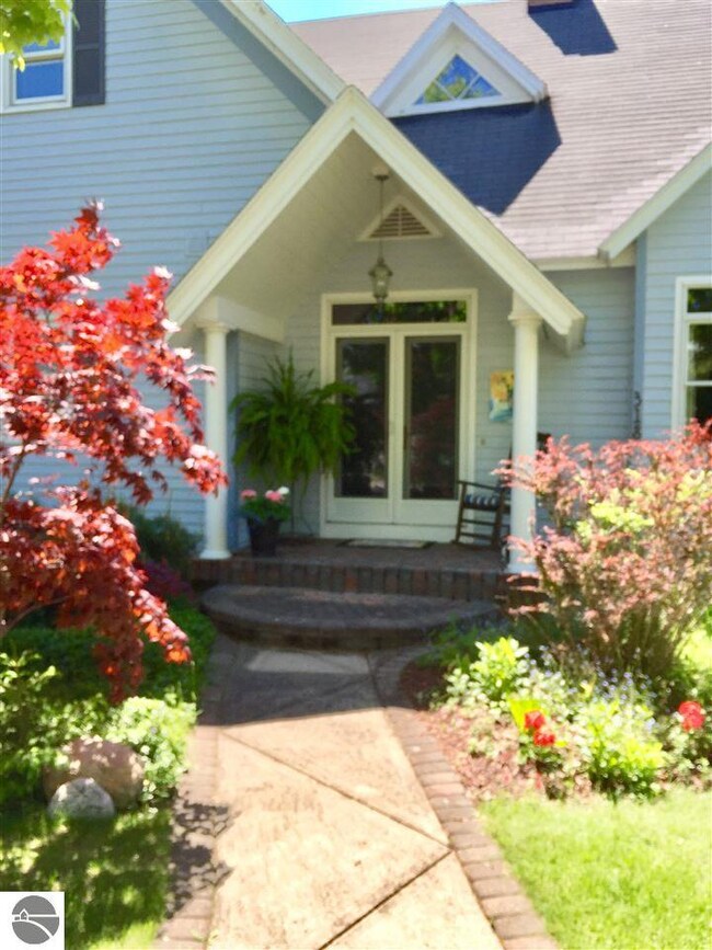 318 Cedar St, Elk Rapids, MI 49629 - photo 6