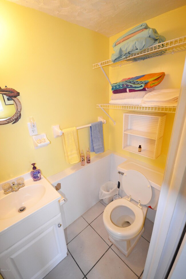 A 7 bathroom