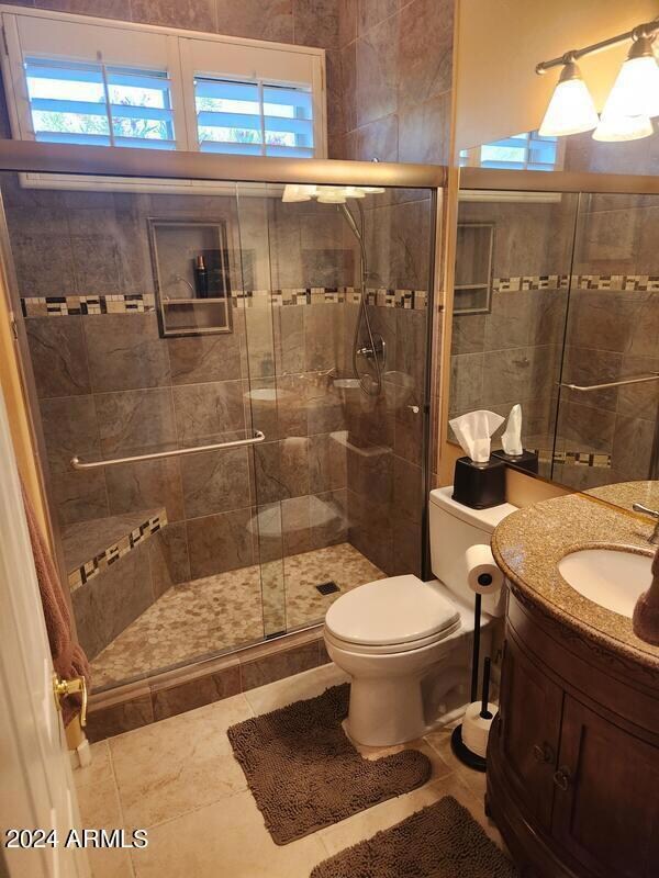 Custom guest shower