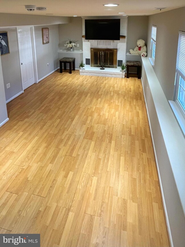 10115 Bignonia Dr, Laurel, MD 20708 - photo 7