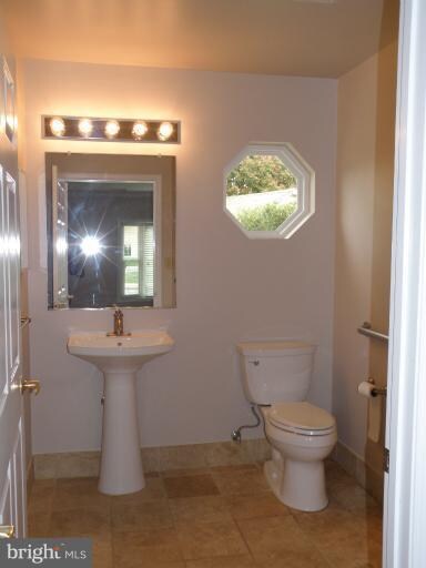 8501 Cyrus Place, Alexandria, VA 22308 - photo 6