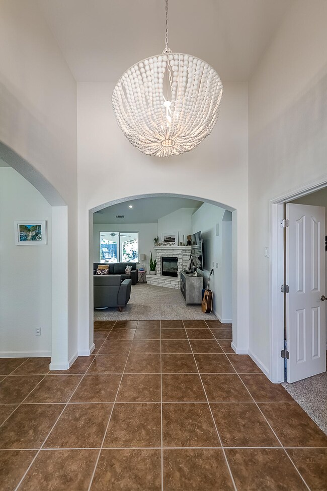 42711EA2-28CC-4DF2-BD91-4186EE527F91