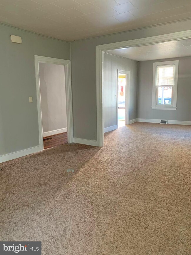 542 N 2nd St, Columbia, PA 17512 - photo 7