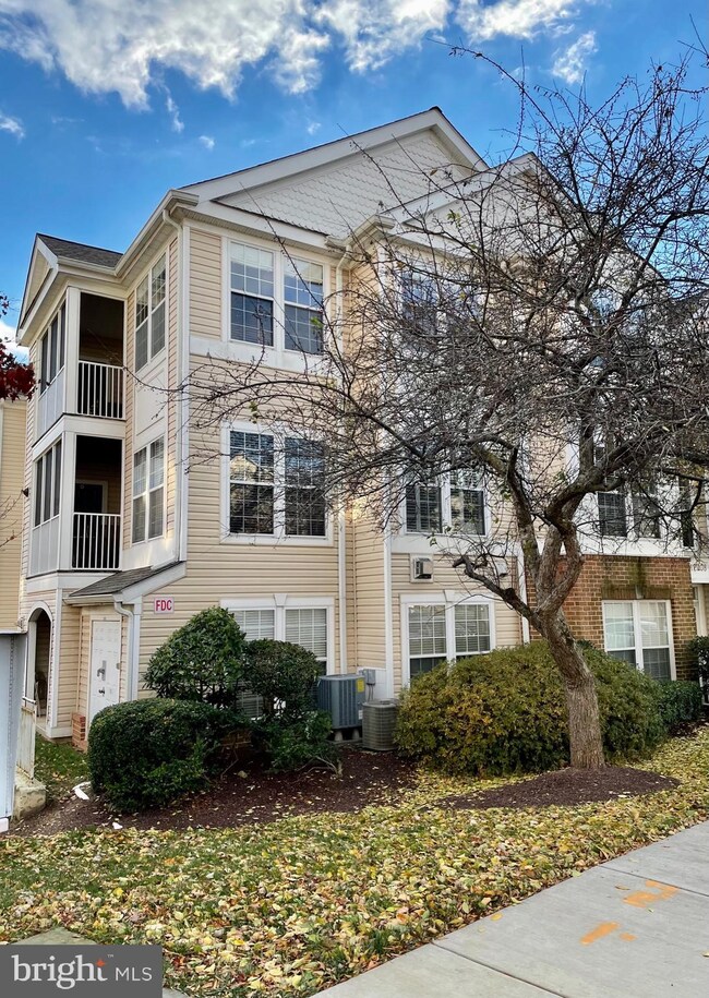 12008 Amber Ridge Cir unit A001, Germantown, MD 20876 - photo 4