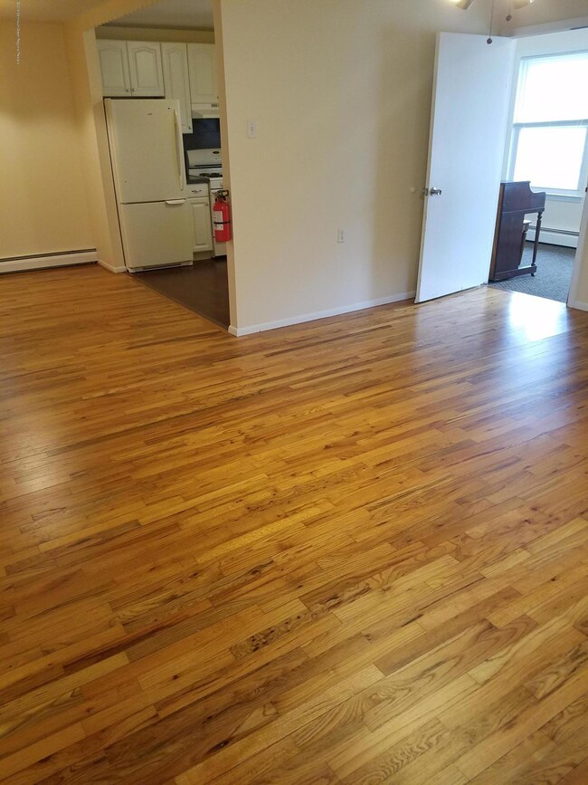 2271 Yorktowne Blvd, Toms River, NJ 08753 - photo 4