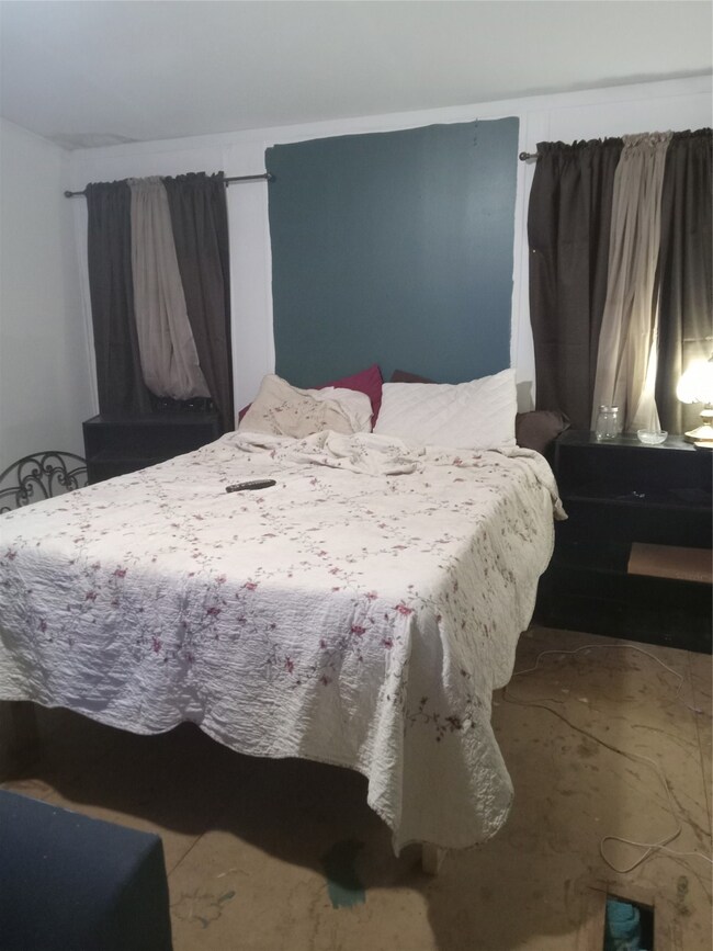 614 Hanging Tree Rd, Bowie, TX 76230 - photo 6