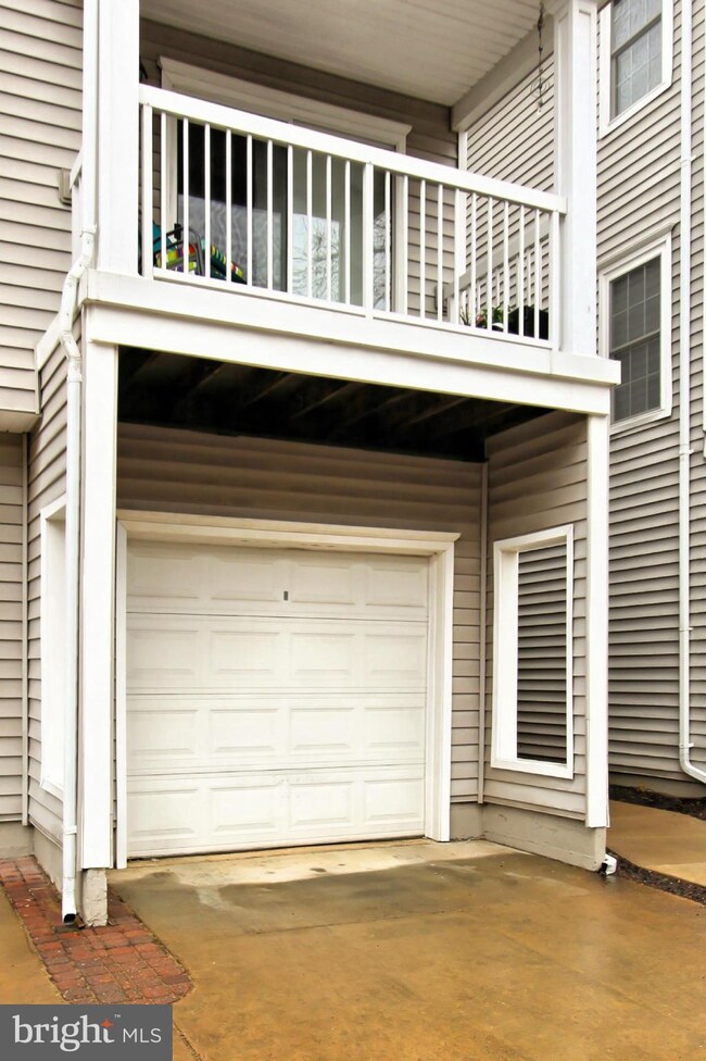 4514 Superior Square, Fairfax, VA 22033 - photo 2