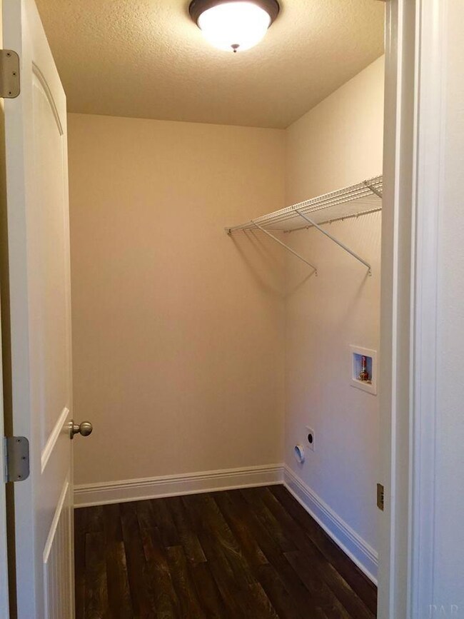 *Different home,same floor plan.Features will vary