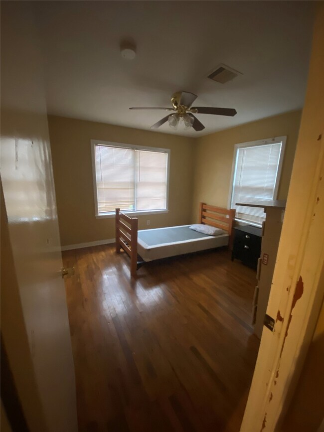 2504 Pennington St, Houston, TX 77093 - photo 7
