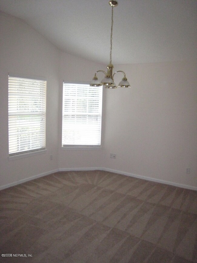 10398 Centerwood Ct, Jacksonville, FL 32218 - photo 3