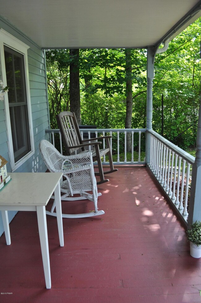 105 8th St, Milford, PA 18337 - photo 5