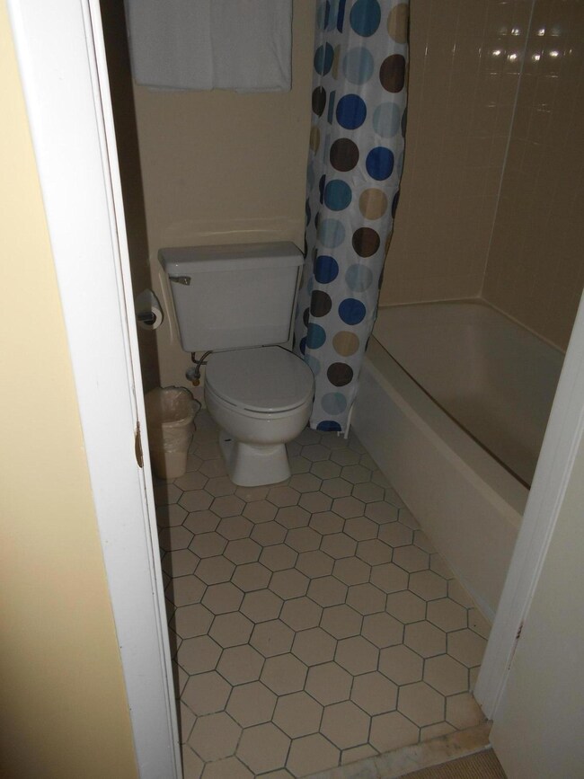 12 PALMETTO UNIT D (4)