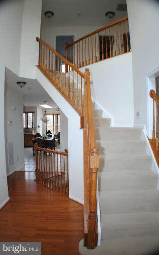 21371 Wideoak Ct, Sterling, VA 20164 - photo 2