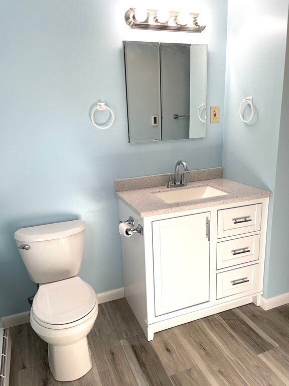 82 Tracy Cir, Amherst, MA 01002 - photo 4