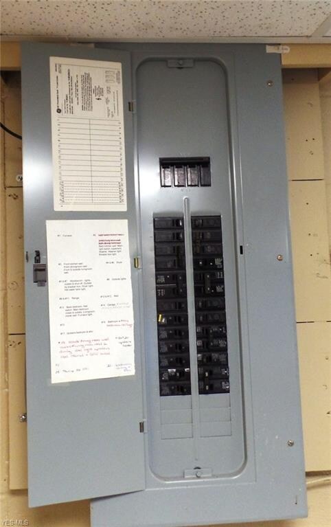 46150 Wyoming Ave, East Liverpool, OH 43920 - photo 7