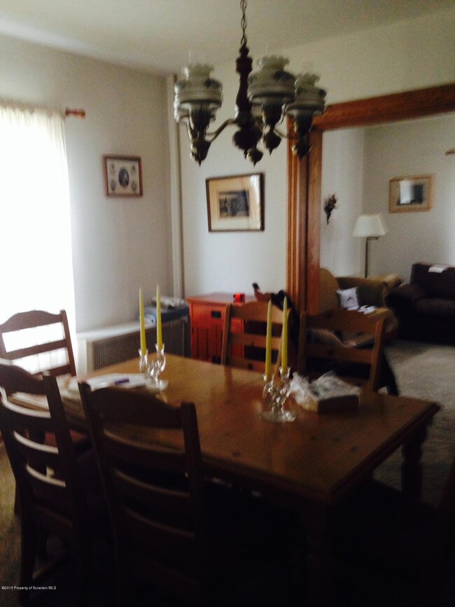 1140 W Locust St, Scranton, PA 18504 - photo 4