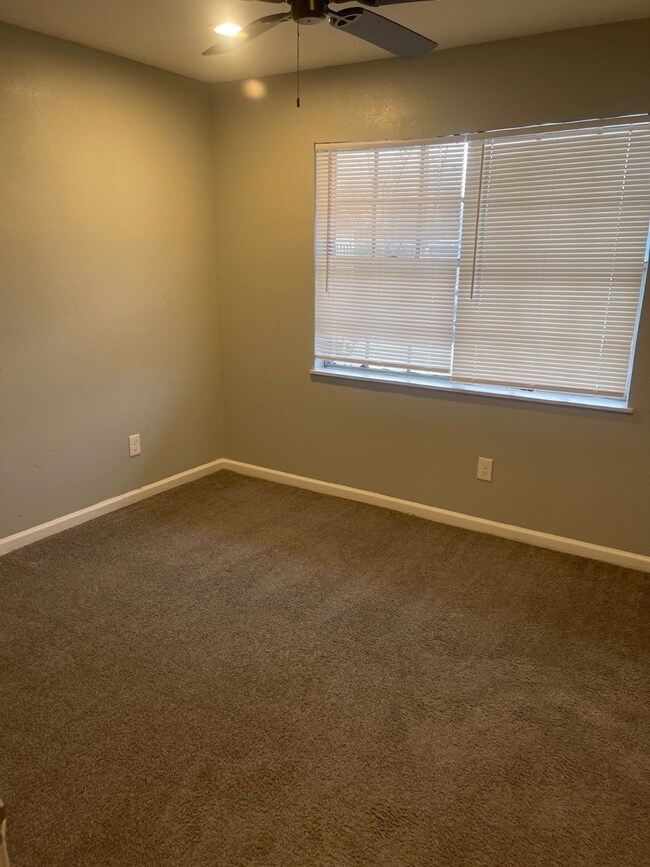 5117 Lavender St unit 5155, Houston, TX 77026 - photo 4