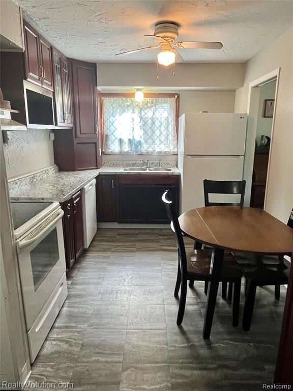 1601 Michael St, Ortonville, MI 48462 - photo 6