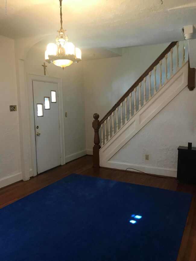 128 Delaware Ave, Olyphant, PA 18447 - photo 5