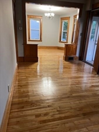 35 Standish St, Worcester, MA 01604 - photo 2