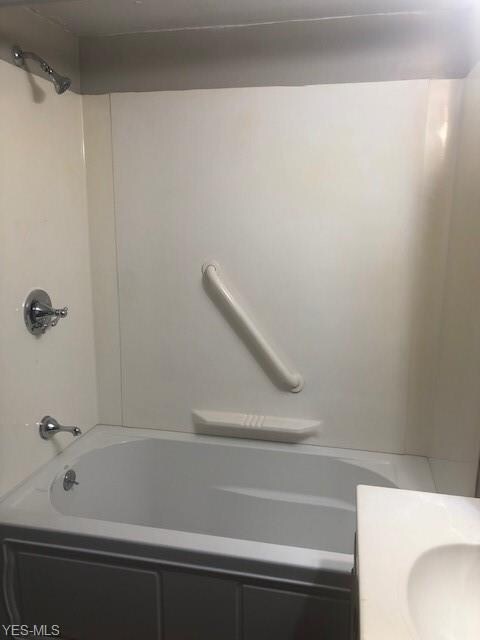 19615 Kewanee Ave, Cleveland, OH 44119 - photo 7