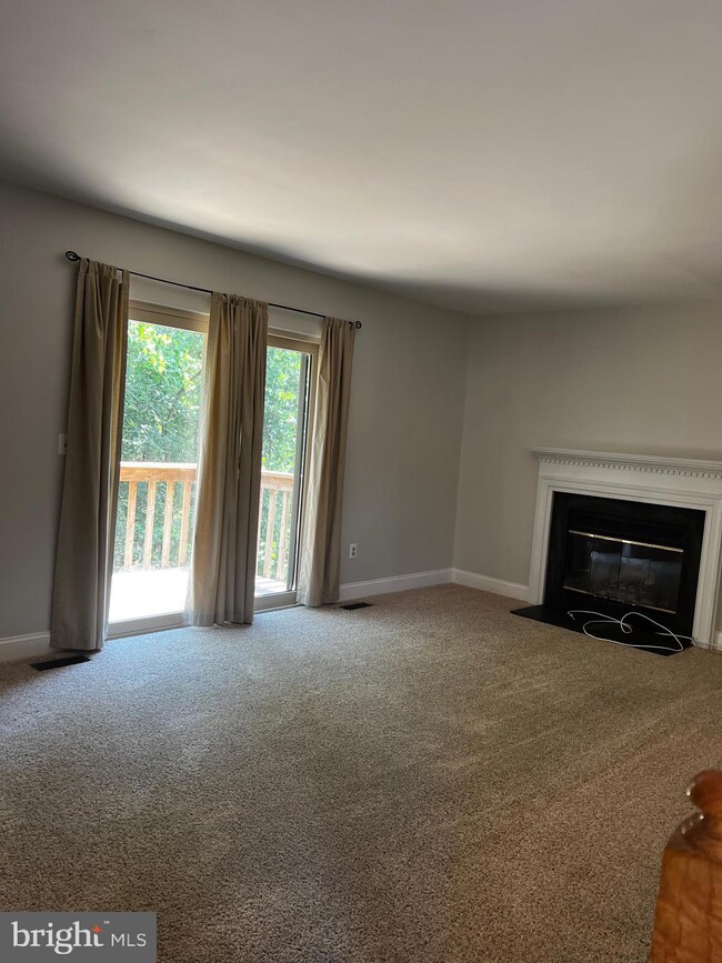 14 Campton Ct, Nottingham, MD 21236 - photo 5