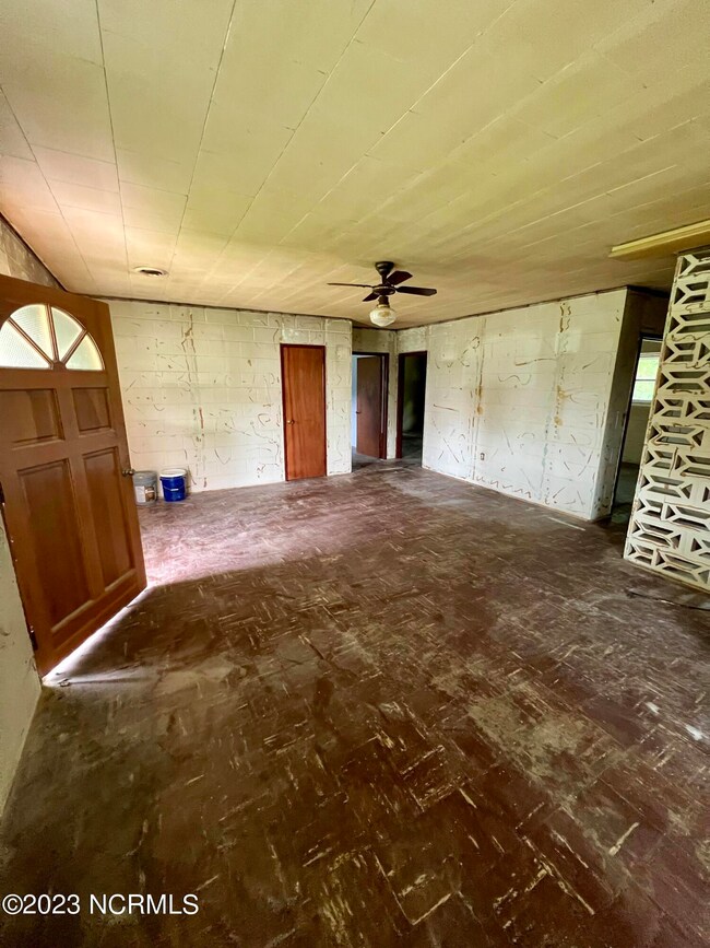 9DEA33BC-5F41-4D91-BE7A-F6C328A4A0BF_1_2