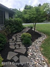 1520 Verona Dr, Pen Argyl, PA 18072 - photo 3