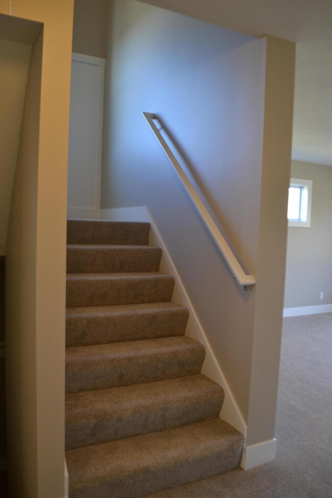 11839 Hickoryrow Dr, Holland, MI 49424 - photo 3