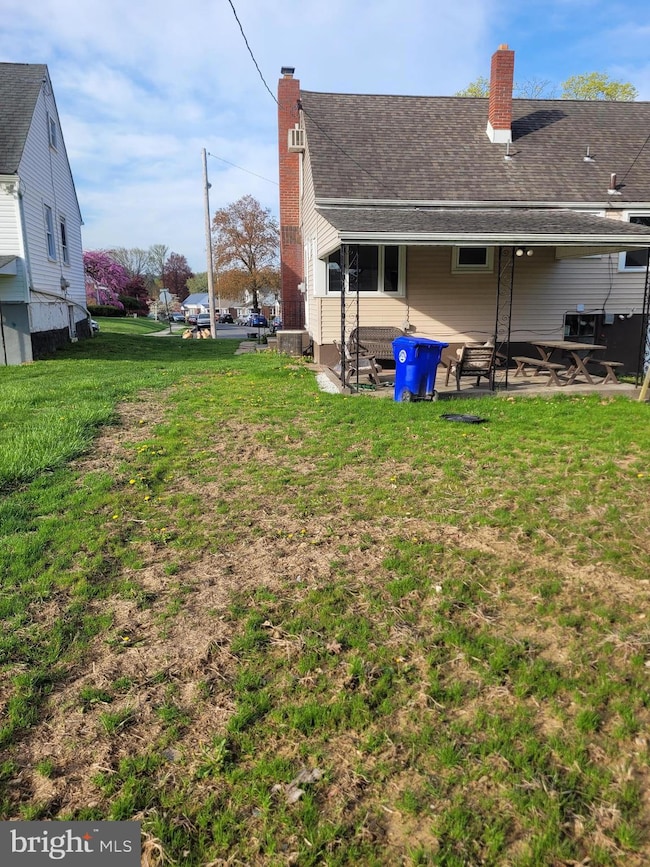 1217 Sheridan St, Reading, PA 19611 - photo 6