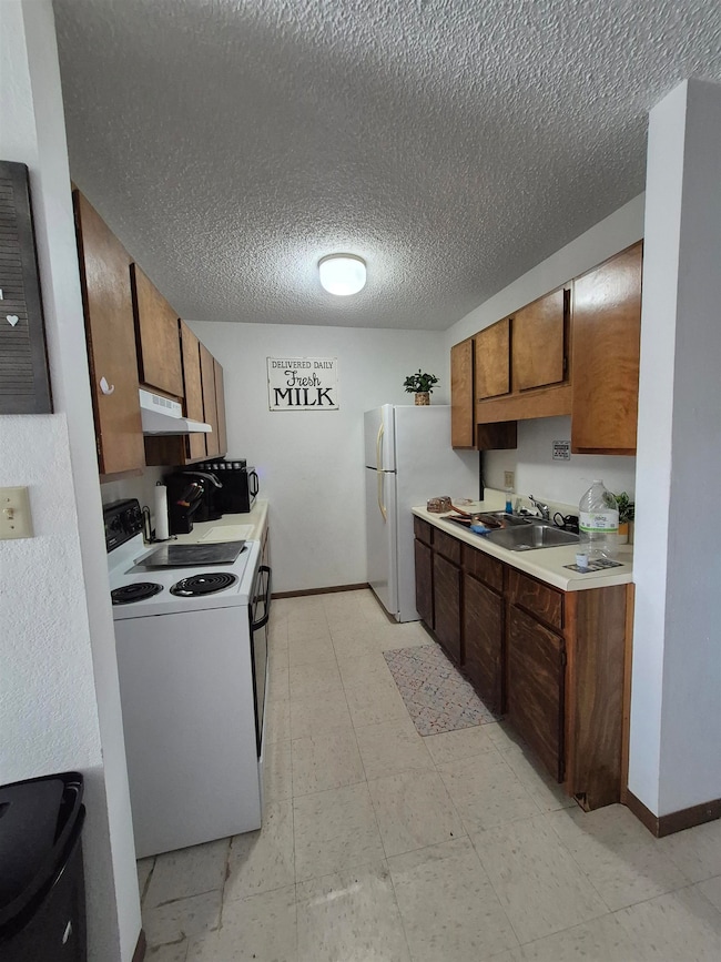 407 W Main St, Toronto, KS 66777 - photo 6