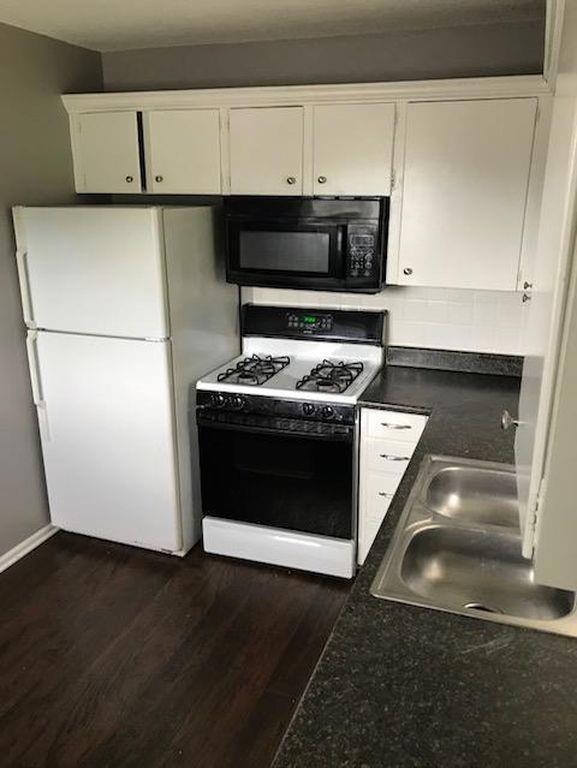 5208 Farley Ct, Shawnee, KS 66203 - photo 5