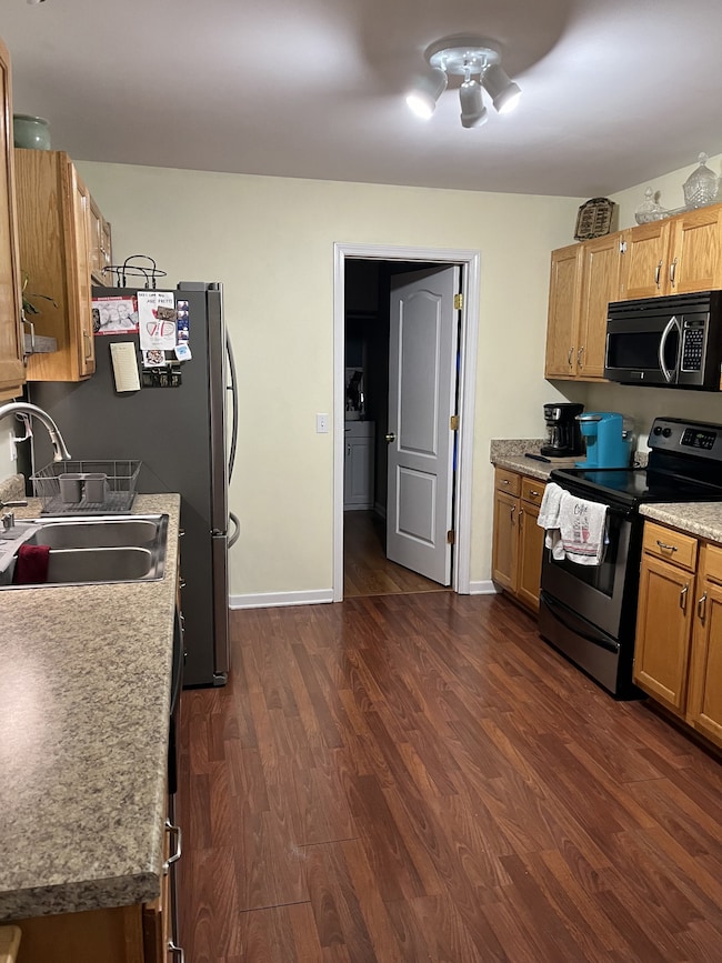 341 Trent Rd, Lafayette, TN 37083 - photo 5