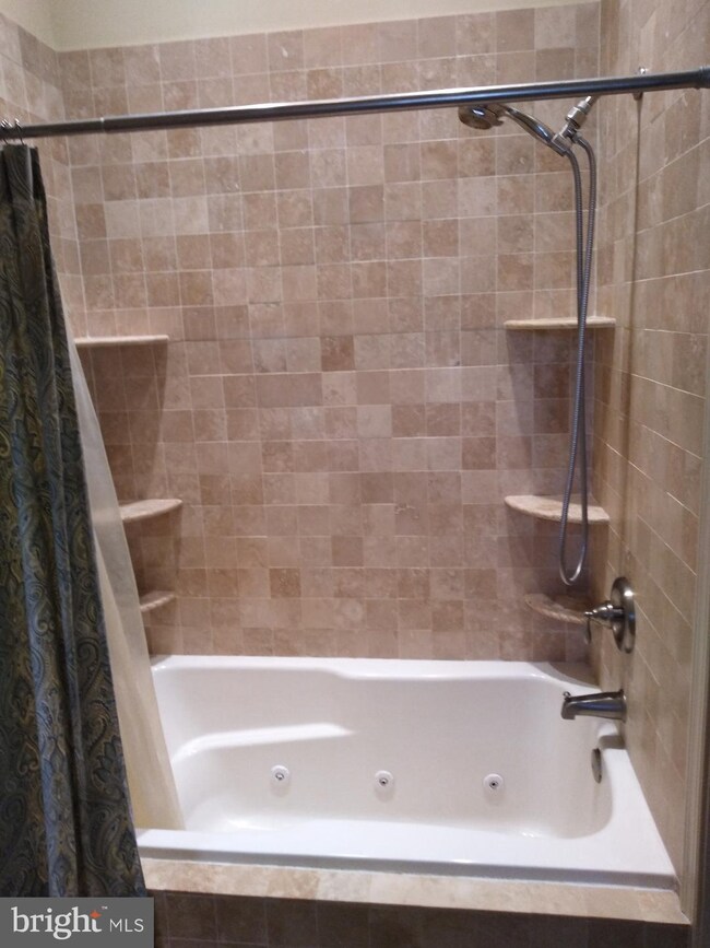 8704 Winands Rd, Randallstown, MD 21133 - photo 7