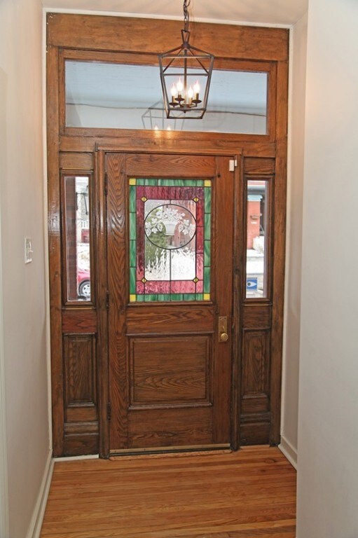 The house has beautiful original features & modern