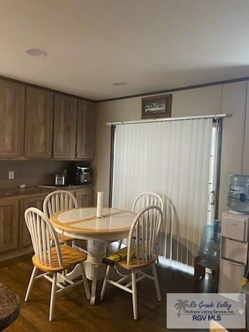 Dining Rm