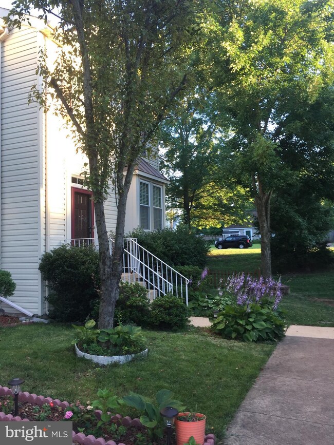 8587 Cold Harbor Loop, Manassas, VA 20111 - photo 3