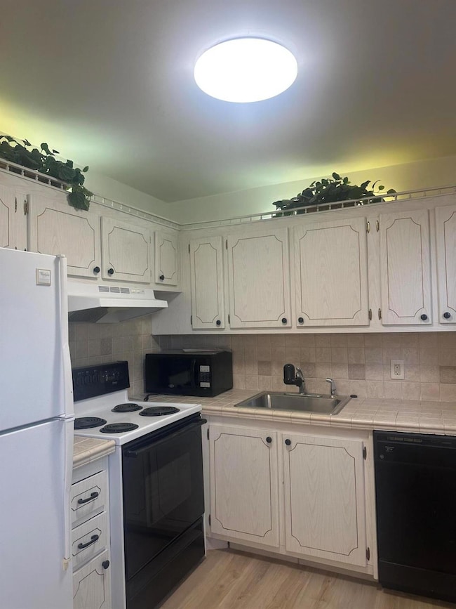 74 Northampton D, West Palm Beach, FL 33417 - photo 3