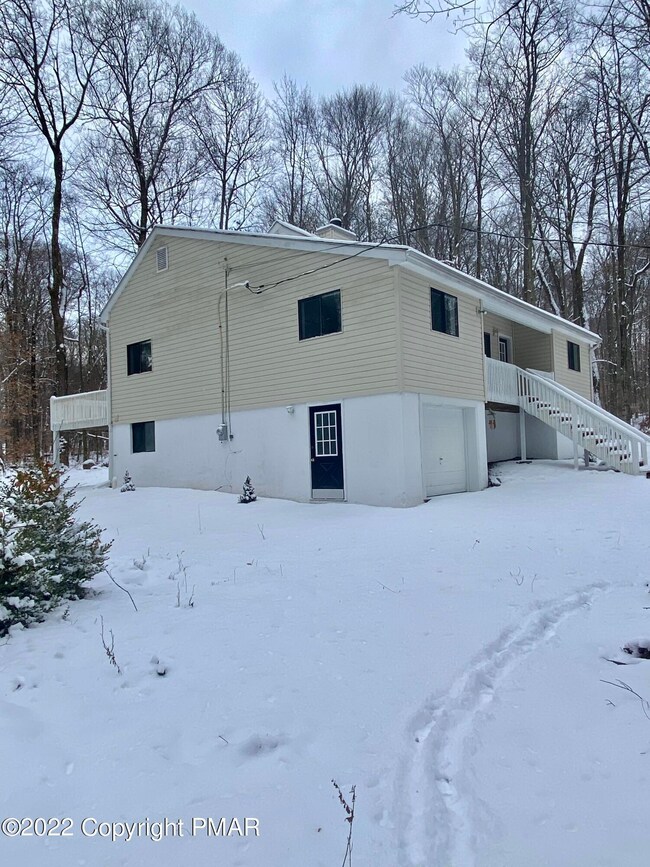 2065 Locust Ridge Rd, Pocono Lake, PA 18347 - photo 3