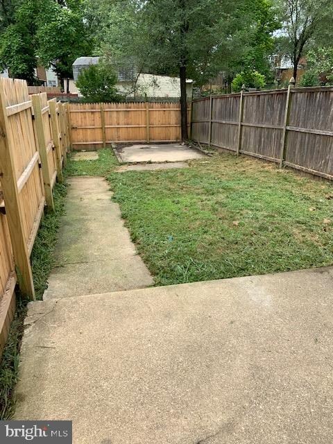 913 Imperial Ct, Halethorpe, MD 21227 - photo 7