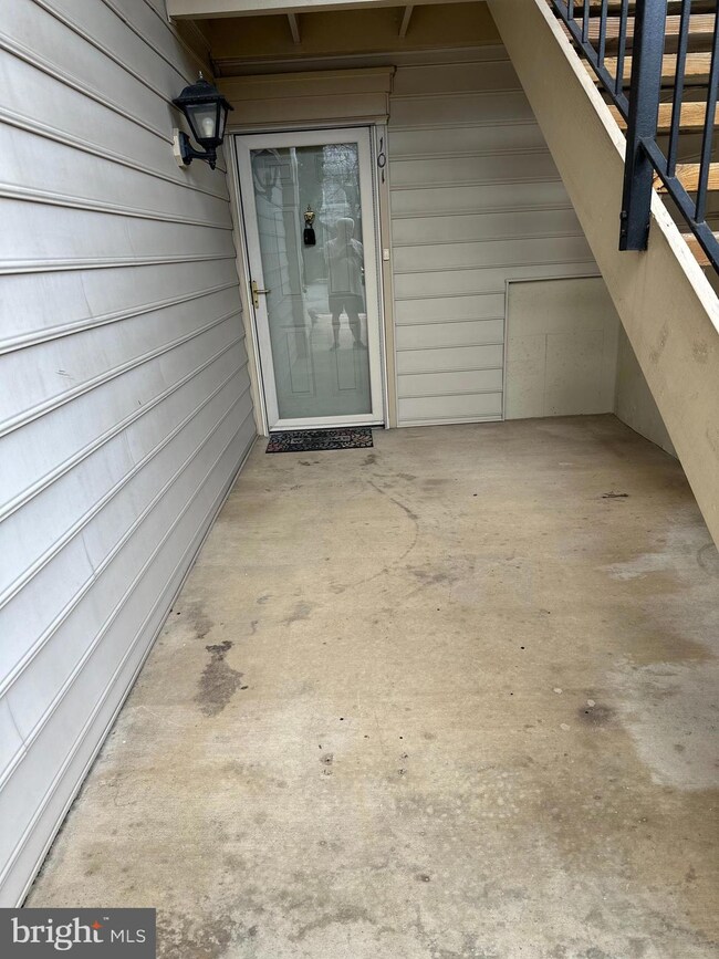 8145 Bayonet Way unit 101, Manassas, VA 20109 - photo 4