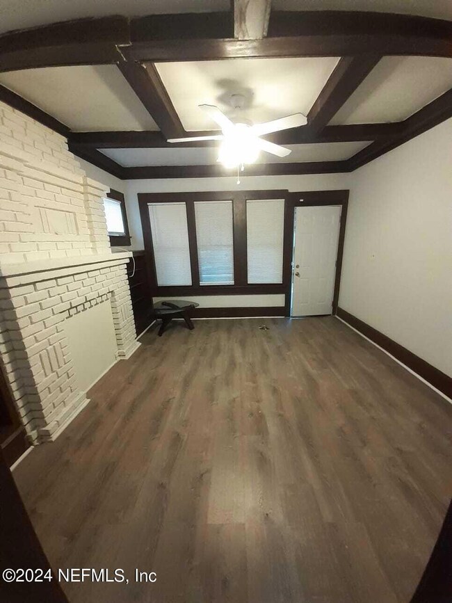 WhatsApp Image 2024-04-15 at 14.08.39 (3