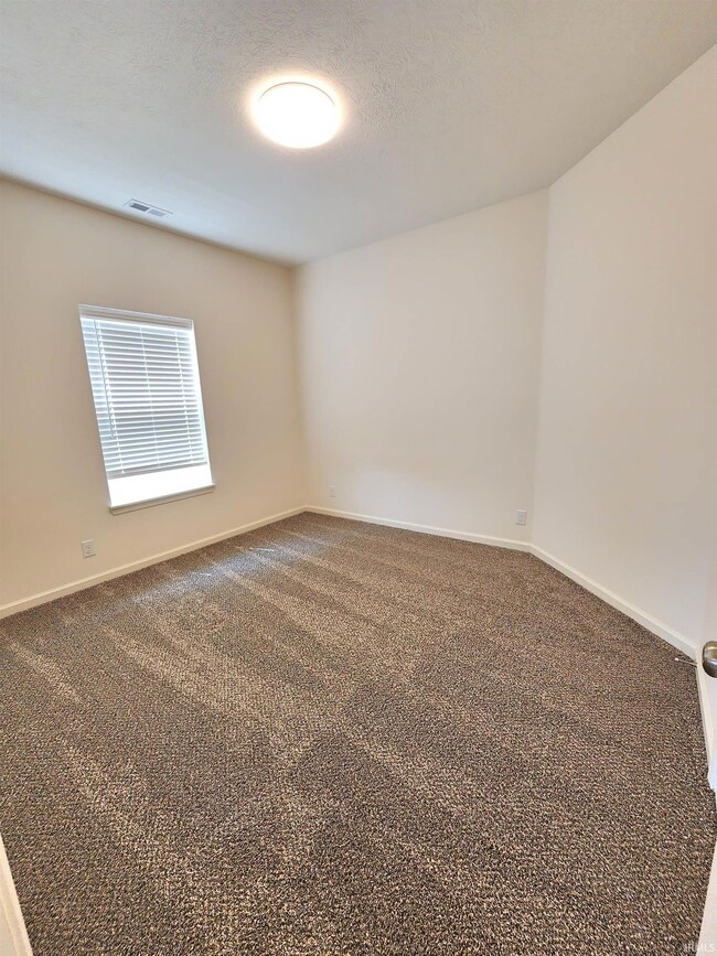 6124 Shale Crescent Dr, West Lafayette, IN 47906 - photo 3