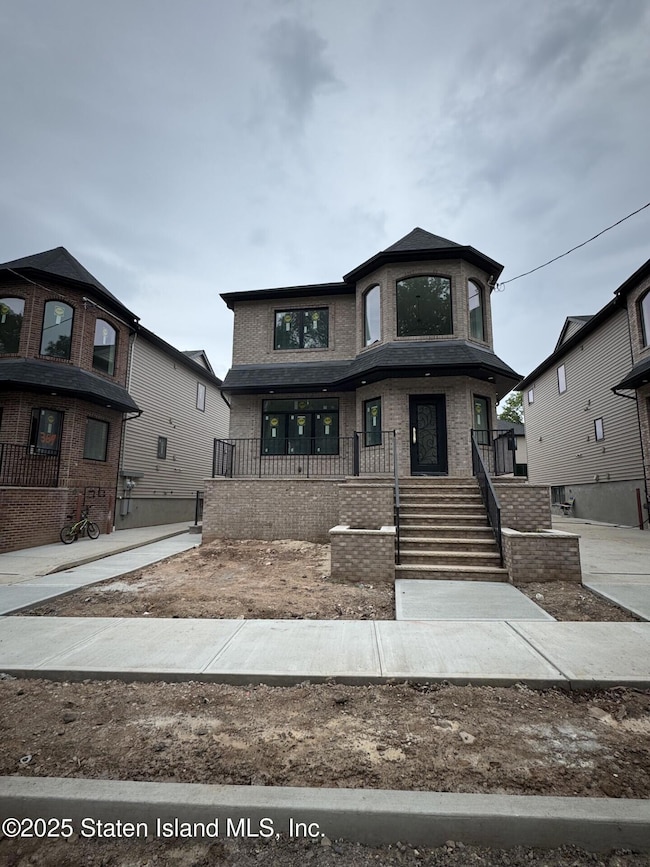 389 Philip Ave, Staten Island, NY 10312 - photo 2