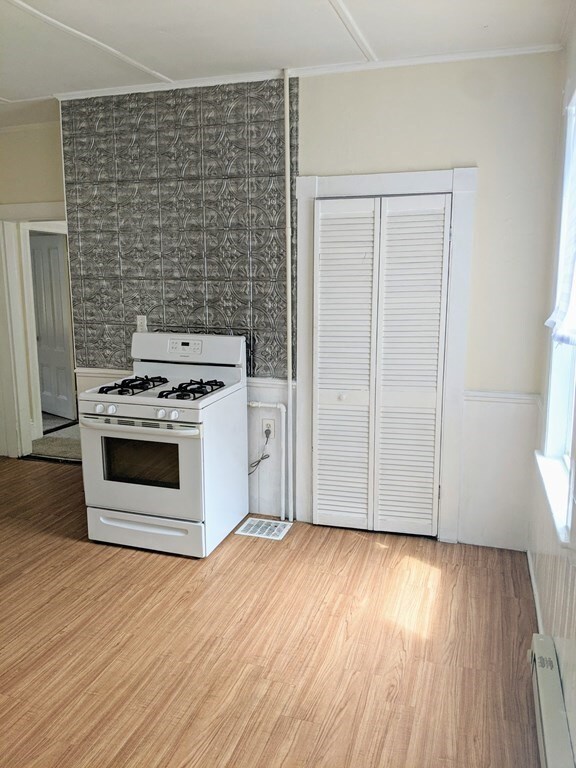 2 Hodges Ct unit 1, Salem, MA 01970 - photo 2