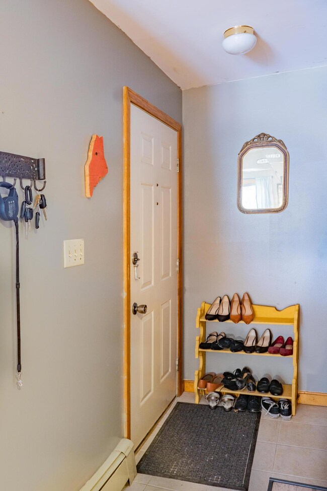 152 McKeen Street D19 005