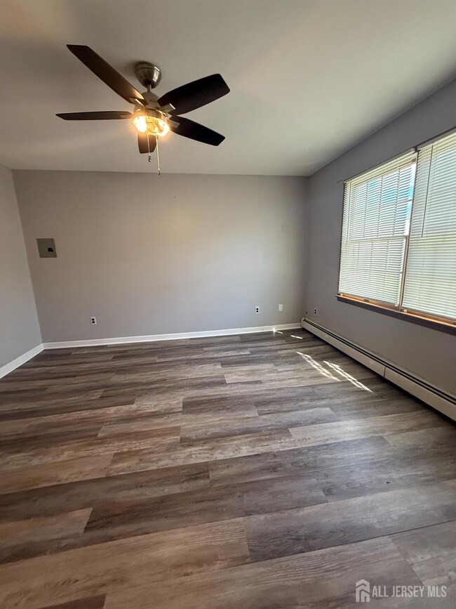 70 6th Ave, Port Reading, NJ 07064 - photo 4